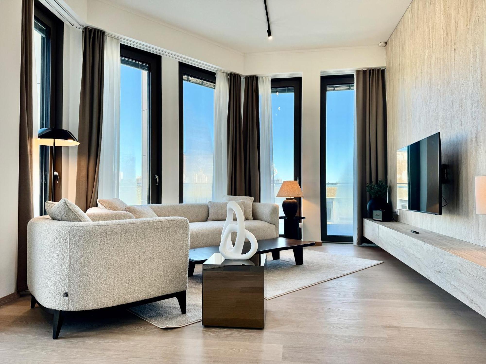 Voya Residence Zenit Royal - Luxury Apart Hotel Rooftop Views & Concierge لوكسمبورغ المظهر الخارجي الصورة