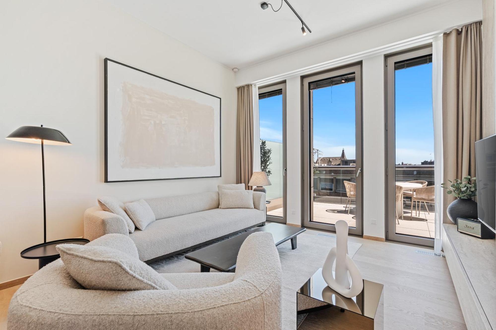 Voya Residence Zenit Royal - Luxury Apart Hotel Rooftop Views & Concierge لوكسمبورغ المظهر الخارجي الصورة