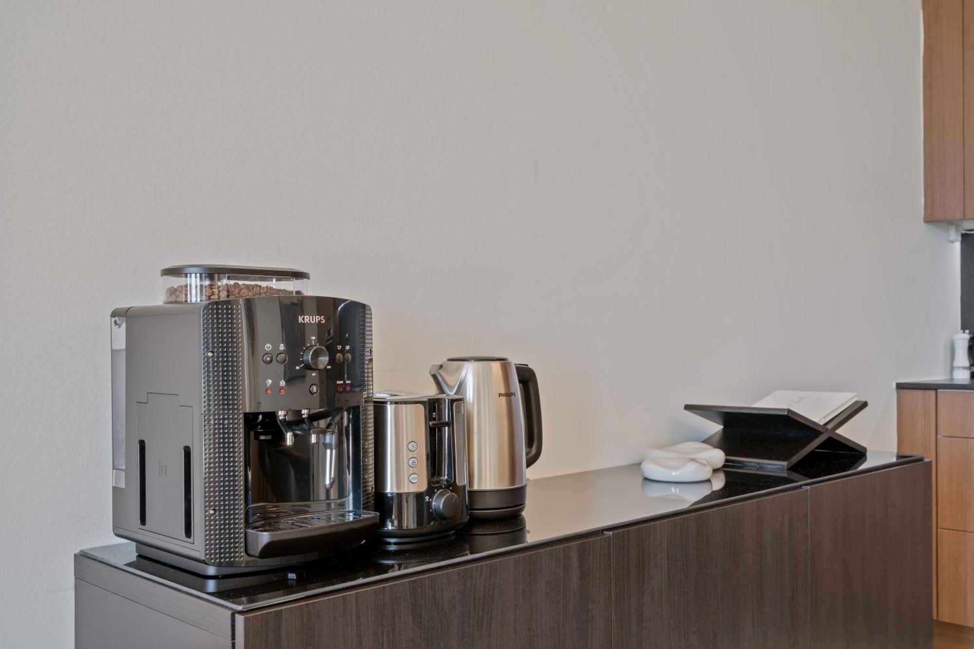 Voya Residence Zenit Royal - Luxury Apart Hotel Rooftop Views & Concierge لوكسمبورغ المظهر الخارجي الصورة